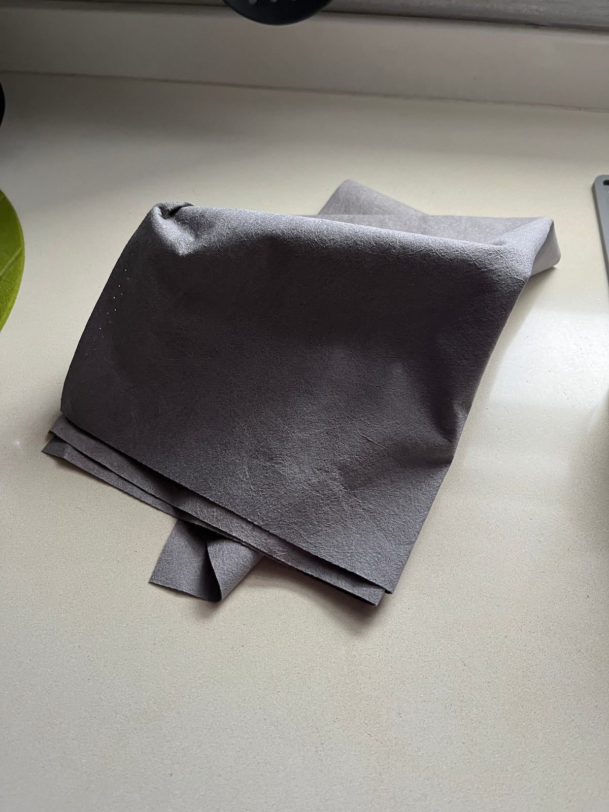 Panno Alcantara Light in Ultramicrofibra 50×70 cm – Antracite